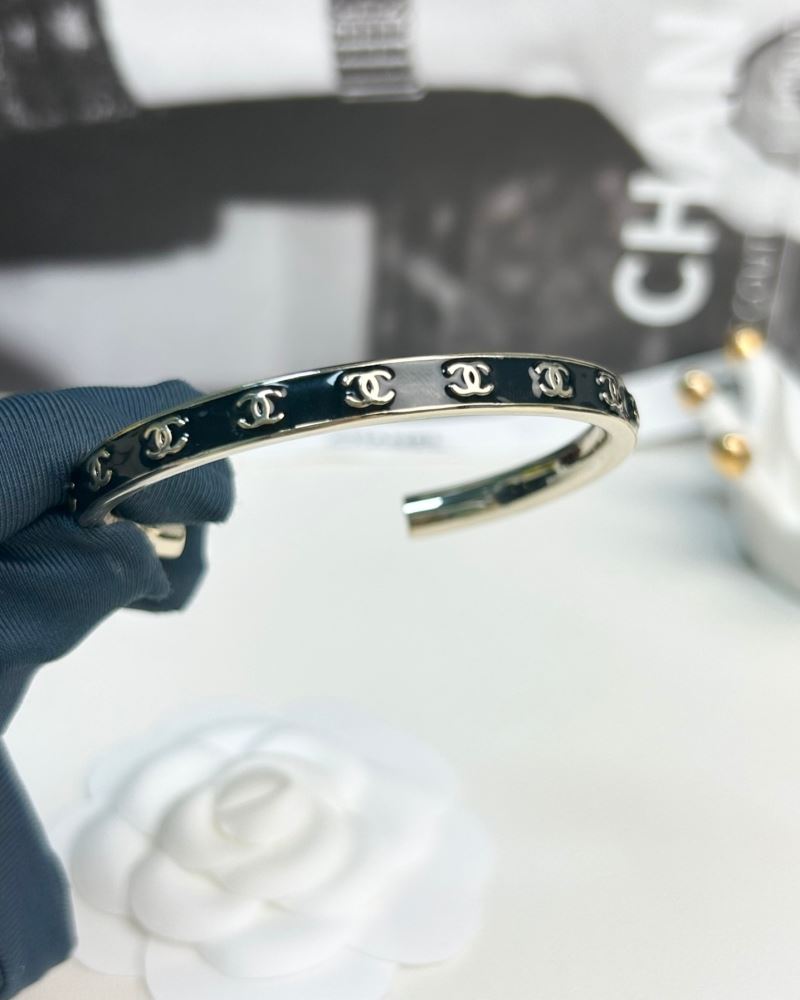 Ch**el bracelets